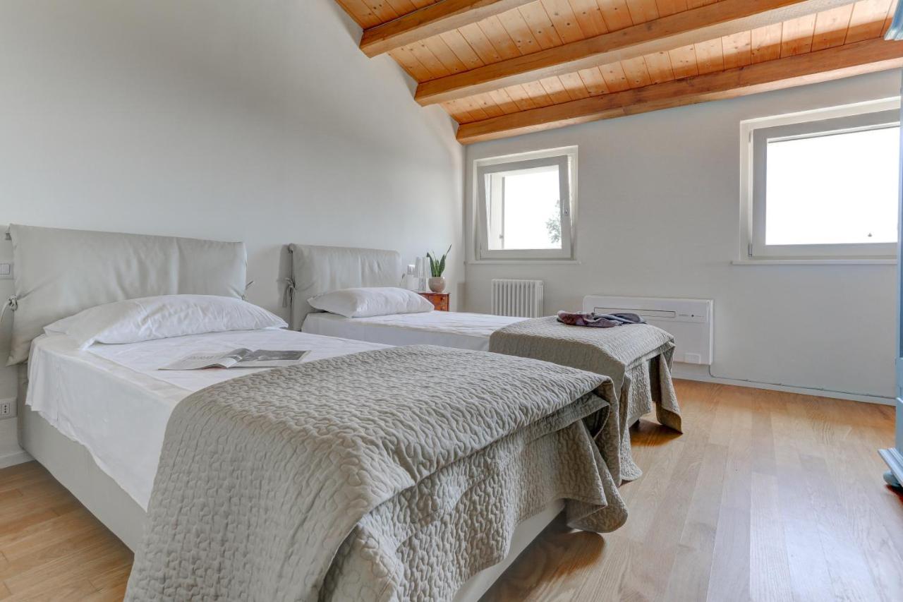 Il Vigneto Di Montefreddo- My Extra Home ซีโรโล ภายนอก รูปภาพ